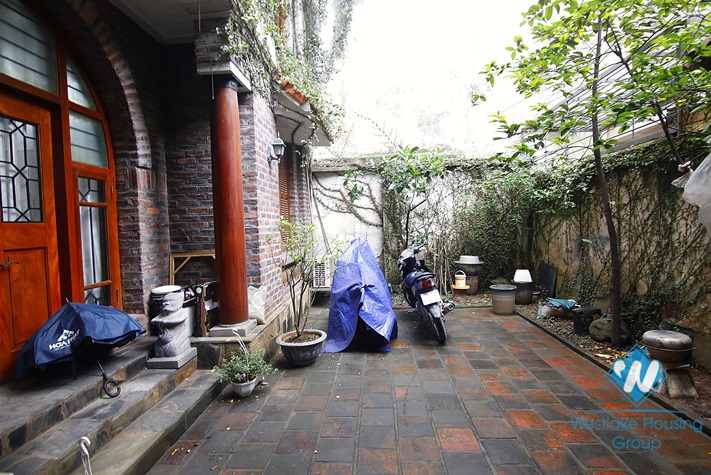 A three-bedroom house with a yard on Thuy Khue street, Ba Dinh